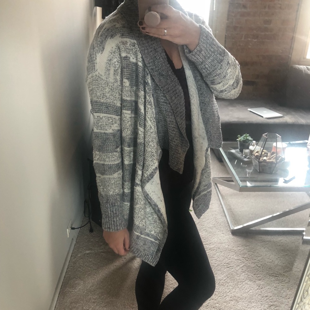 LOFT good condition open sweater
